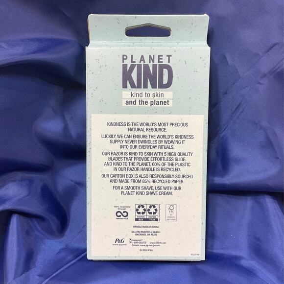 Razors -Dollar Shave Club & Gilette Planet Kind - Picture 5 of 7